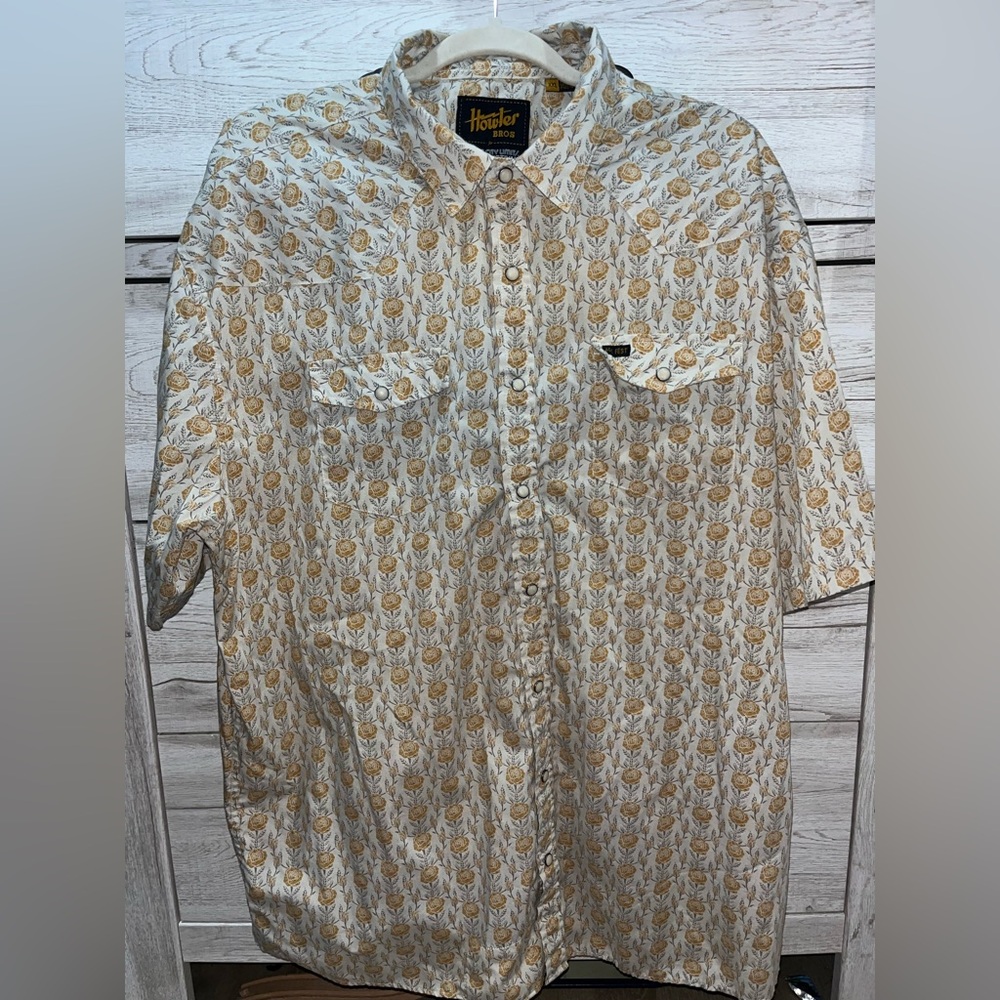 Howler Brothers Cream and Tan Floral Short-Sleeve Button-Up Shirt